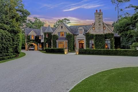 11655 Arrowwood Circle